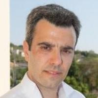 headshot of Manolis Veveakis